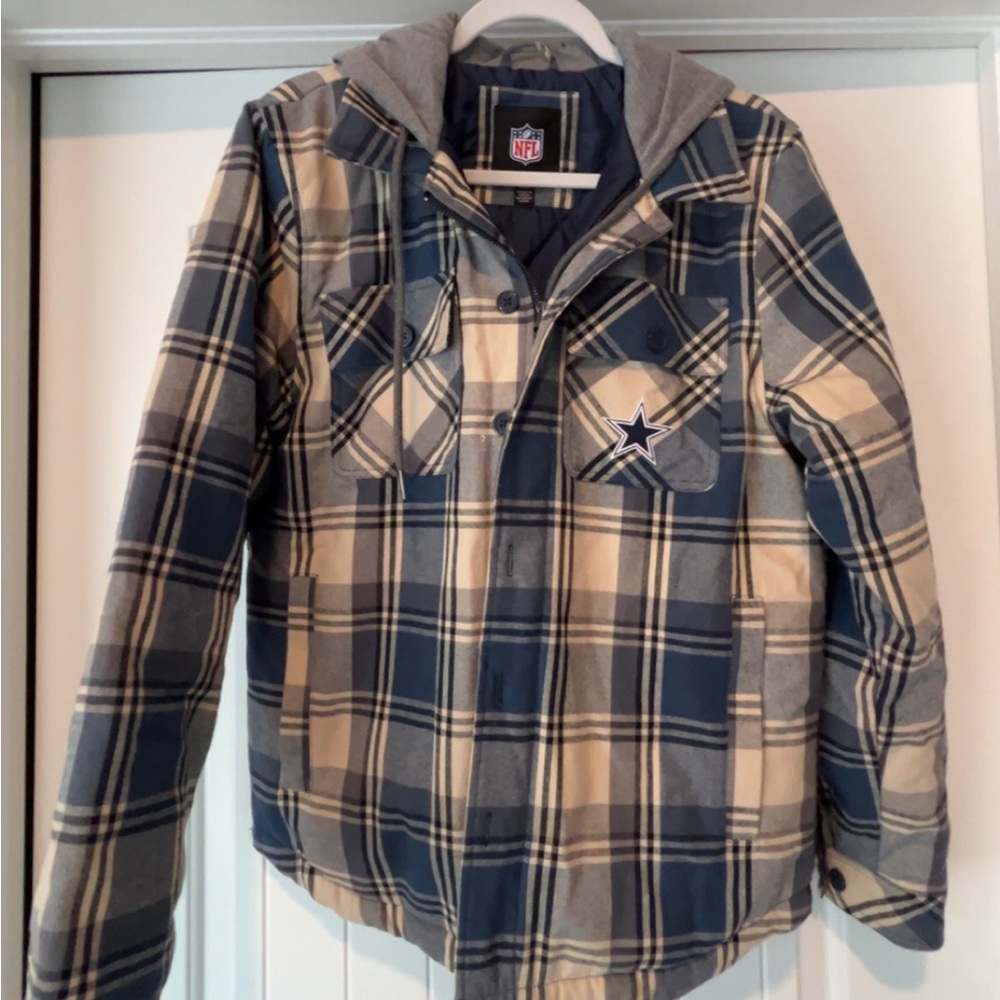 NFL Dallas Cowboys Plaid Hooded Flannel Jacket - Navy & Cream